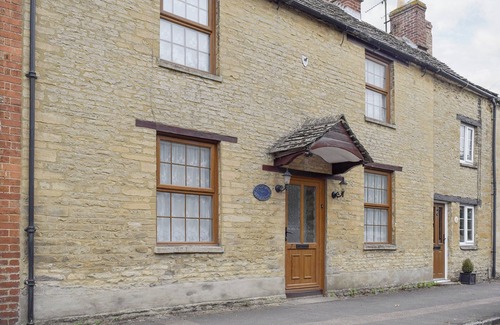 Bampton Cottage | 3 bedroom accommodation in Bampton, near Witney