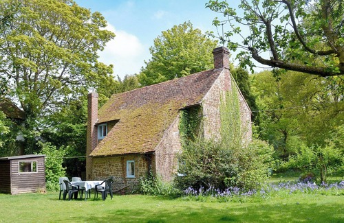 Liphook Cottage | 3 bedroom accommodation in Passfield Common, near Liphook