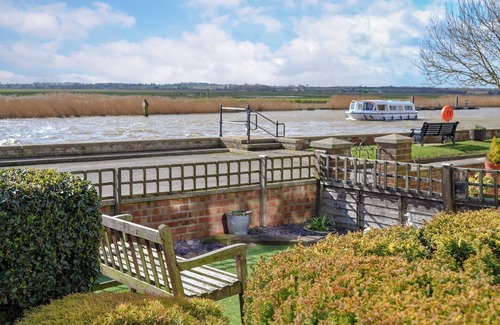 Reedham Cottage | 3 bedroom accommodation in Reedham
