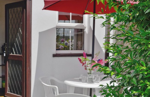 Bishopston Cottage | 3 bedroom accommodation in Murton, near Swansea