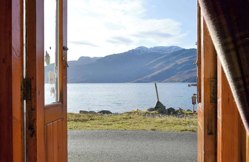 Arnisdale Cottage | 3 bedroom accommodation in Arnisdale, near Glenelg