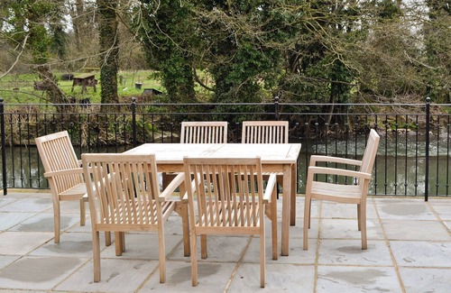 Frome Cottage | 3 bedroom accommodation in Spring Gardens, Frome