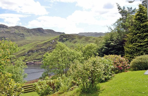 Sallachy Cottage | 3 bedroom accommodation in Allt Na Subh, By Dornie