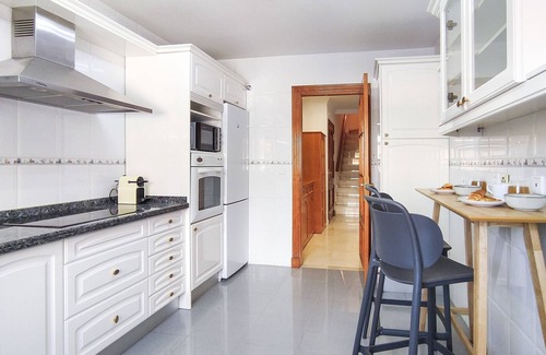El Palo Apartment | 3 bedroom apartment in Málaga Sharing Co.