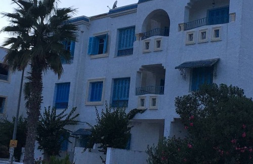 Nabeul Condo | 3-bedroom apartment on the seafront, quiet location between Hammamet and Nabeul