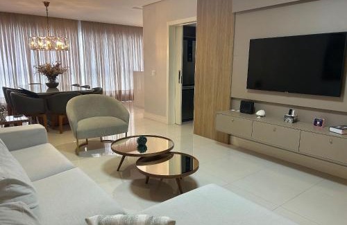 Pioneiros Apartment | 3 Bedroom Apt 300m from the Beach AVB0904