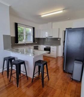 Montello Apartment | 3 bedroom Art Deco home with modern features