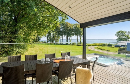 Horsens House | 3 bedroom awesome home in Juelsminde