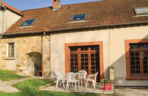 Jaulgonne House | 3 bedroom awesome home in Jaulgonne
