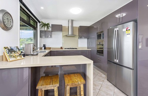 Kiama Downs House | 3 bedroom beachfront property - Stunning Ocean views - direct access to beach