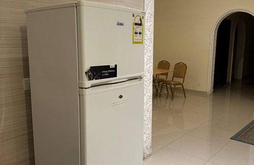 Medina House | 3-bedroom building in enchanting Madina with WiFi, AC