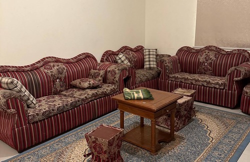 Medina House | 3-bedroom building in enchanting Madina with WiFi, AC