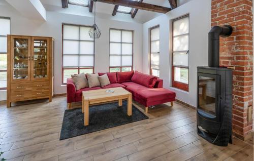 Vojnic House | 3 Bedroom Cozy Home In Krivaja Vojnicka