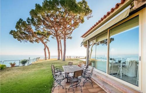 Arenys de Mar House | 3 Bedroom Cozy Home In Arenys De Mar