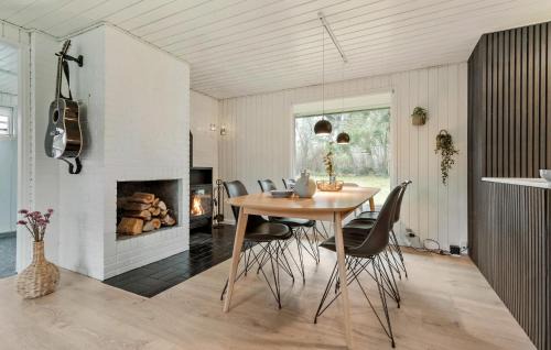 Glesborg House | 3 Bedroom Cozy Home In Glesborg