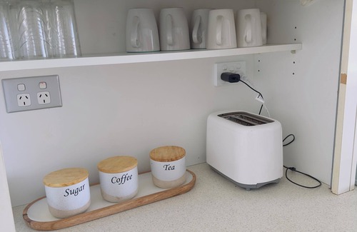Werribee Villa | 3 Bedroom cozy villa in Werribee near Werribee CBD and other amenities