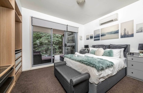Phillip Apartment | 3 Bedroom Delight Phillip - With Pool & Gym