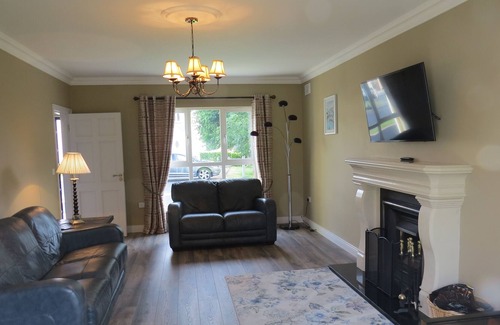 Doonbeg House | 3 bedroom detached with private parking