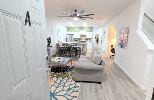 Kendleton House | 3 bedroom - Fully stocked - Sleeps 8 - in Kendleton