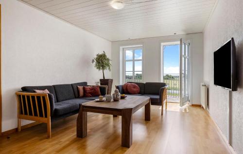 Emmerlev Apartment | 3 Bedroom Gorgeous Apartment In Højer