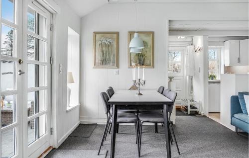 Lyngsbæk Strand House | 3 Bedroom Gorgeous Home In Ebeltoft