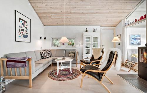 Fur House | 3 Bedroom Gorgeous Home In Fur