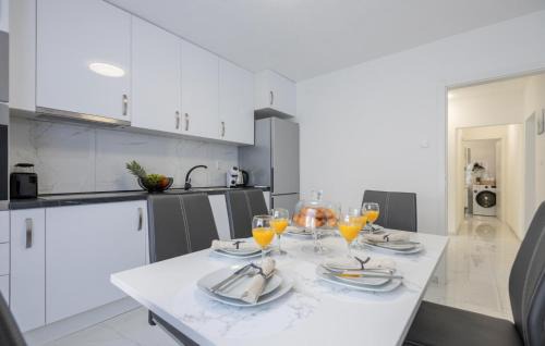 Prolozac House | 3 Bedroom Gorgeous Home In Sumet
