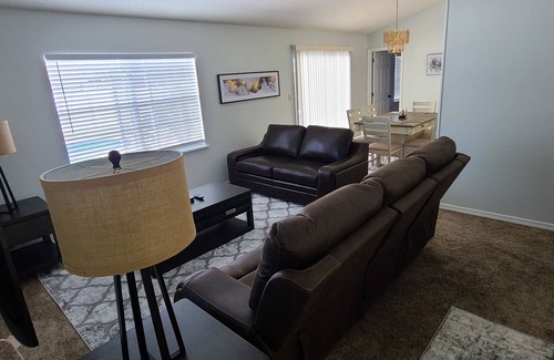 Oviedo House | 3-bedroom home with pool near theme parks and UCF