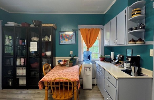 Pittsfield House | 3-bedroom house in beautiful Berkshires, close to amenities!
