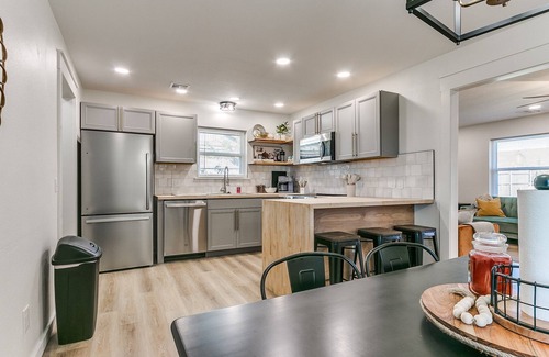 El Reno House | 3-bedroom house in El Reno near Lake and rt 66!