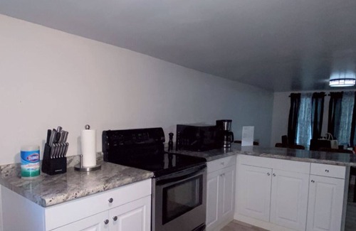 Oshkosh House | 3-bedroom house in lovely Oshkosh with AC