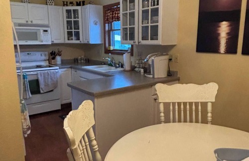 Guttenberg House | 3-bedroom house in marvelous Guttenberg with AC