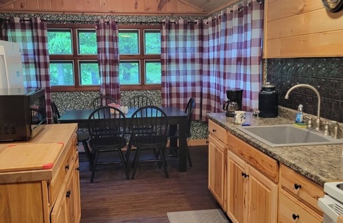 Forestburgh House | 3-bedroom house in charming Forestburgh with WiFi, AC. Start your getaway now.