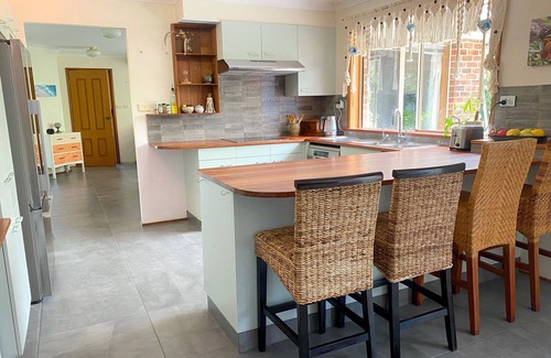 Moruya Heads House | 3 bedroom house with spa bath, close to Beach & Town