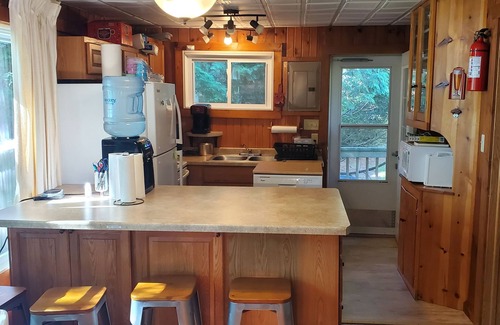 Campbellsport Cottage | 3-bedroom lake cottage in the Kettle Moraine State Forest