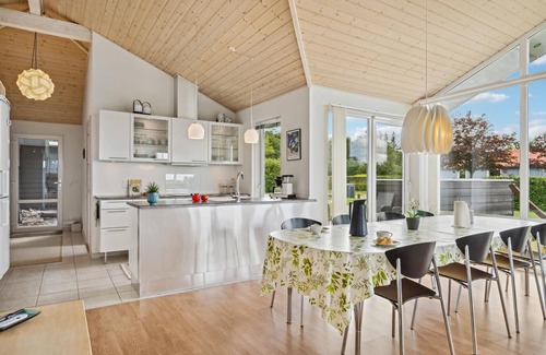 Hvalpsund House | 3 bedroom lovely home in Farsø