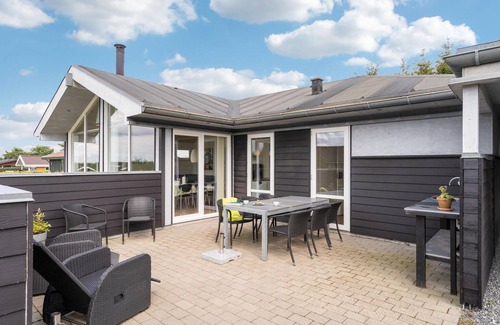 Hvalpsund House | 3 bedroom lovely home in Farsø