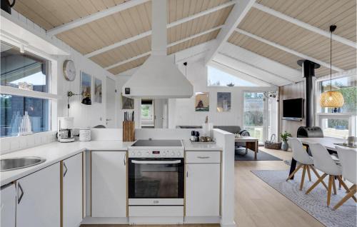 Grønhøj House | 3 Bedroom Lovely Home In Løkken