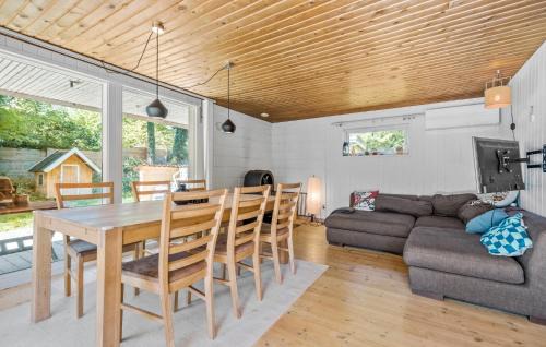 Klint House | 3 Bedroom Lovely Home In Nykøbing Sj