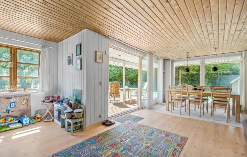Klint House | 3 Bedroom Lovely Home In Nykøbing Sj
