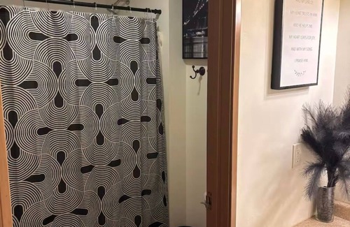 Stevens Point Condo | 3 Bedroom Modern Luxe Condo Stevens Point with WiFi, AC