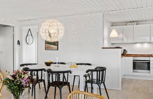 Dronningmolle House | 3 bedroom nice home in Dronningmølle