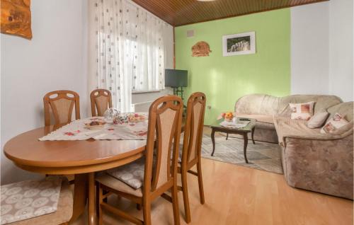 Crni Lug House | 3 Bedroom Nice Home In Crni Lug