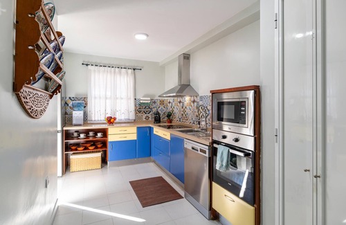 Salteras House | 3 bedroom nice home in Salteras