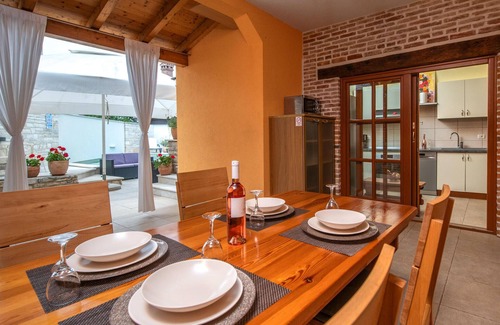 Kavran House | 3 bedroom nice home in Kavran