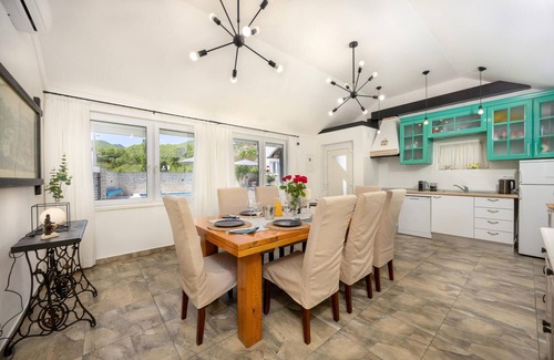 Citluk House | 3 bedroom nice home in Lucane
