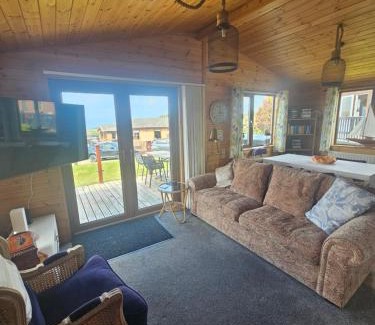 Mullacott House | 3 Bedroom Ocean View Lodge