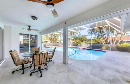 Englewood House | 3-Bedroom Private Pool