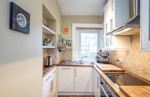 Hampstead Apartment | 3 Bedroom, Roof Terrace, Hampstead NW3