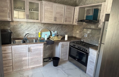 Al Jubeiha Apartment | 3-bedroom rooftop air conditioned apartment in Amman, Jubaiha, Jordan highway